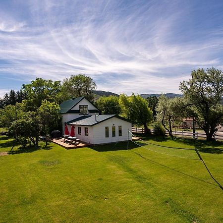 Dempsey Meadows Inn Lava Hot Springs Bagian luar foto